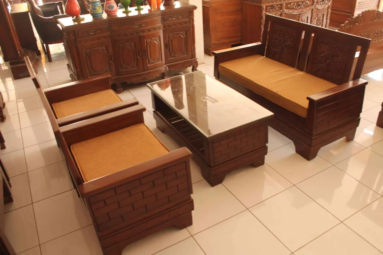 Furniture Custom untuk Ruang Tamu yang Elegan